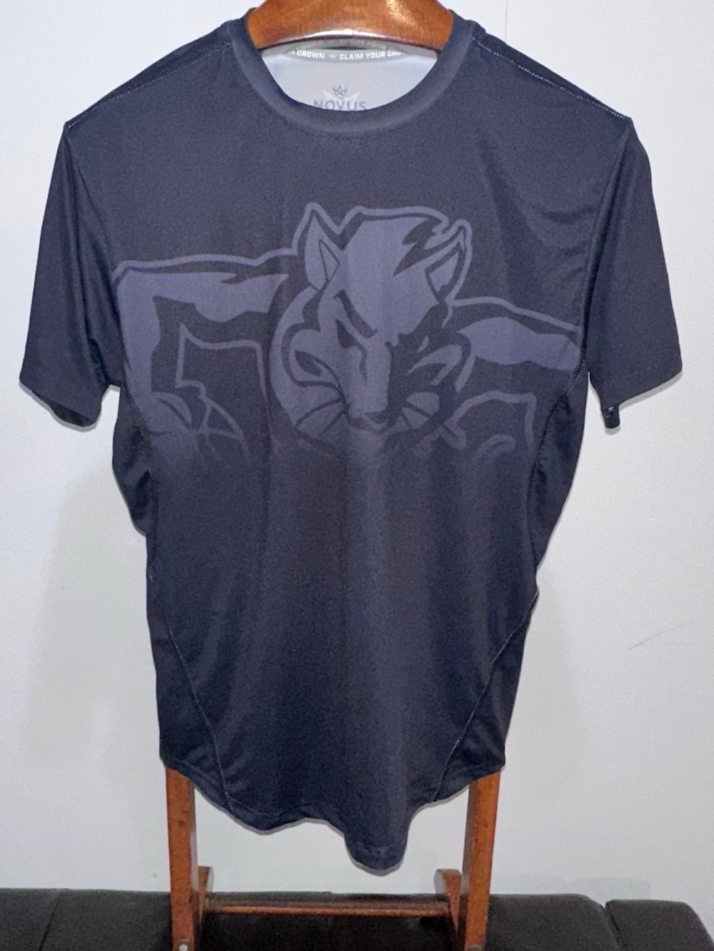 Crown Black Short-Sleeve Graphic Performance Tee